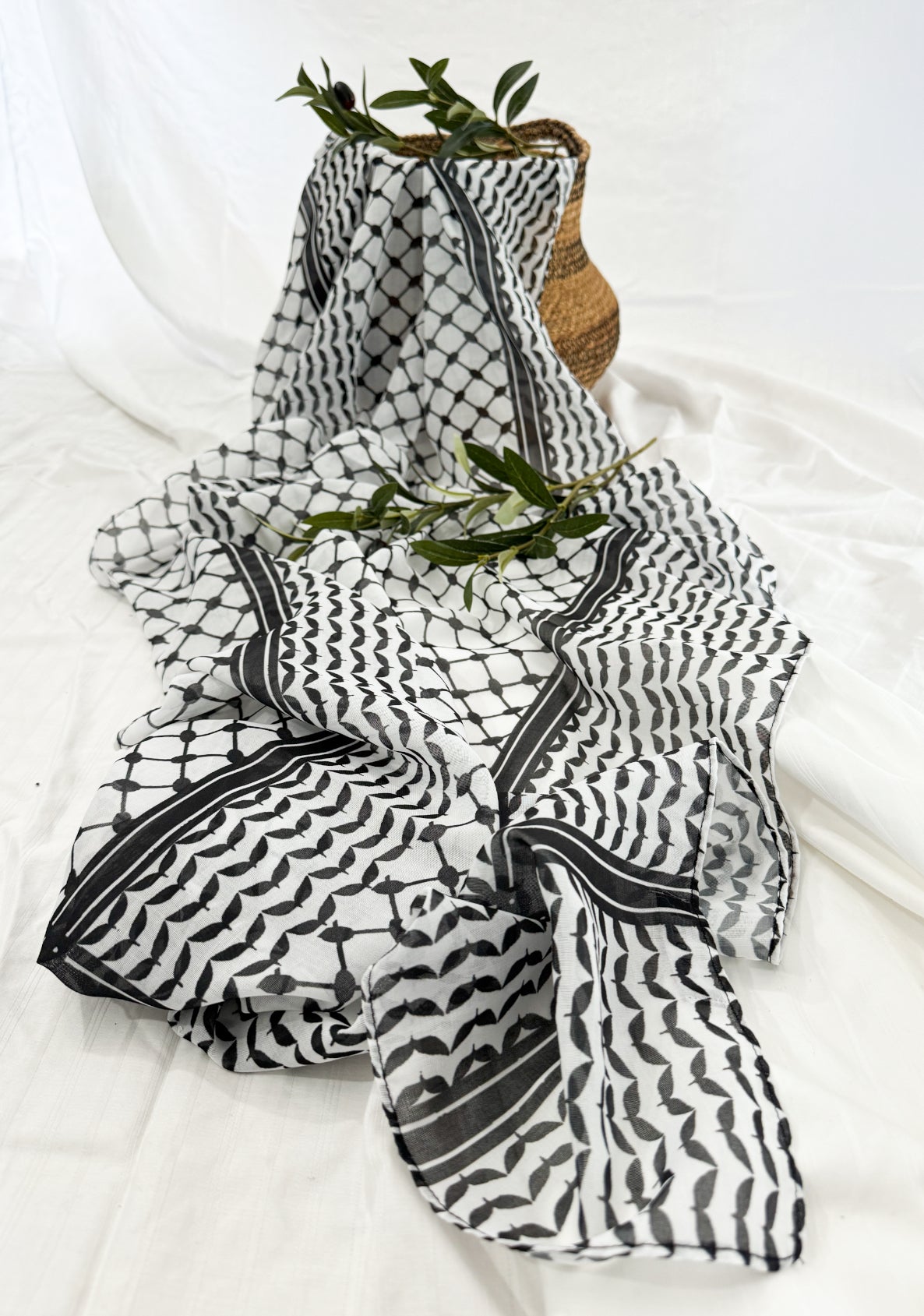 Keffiyeh Modal Hijab - Black
