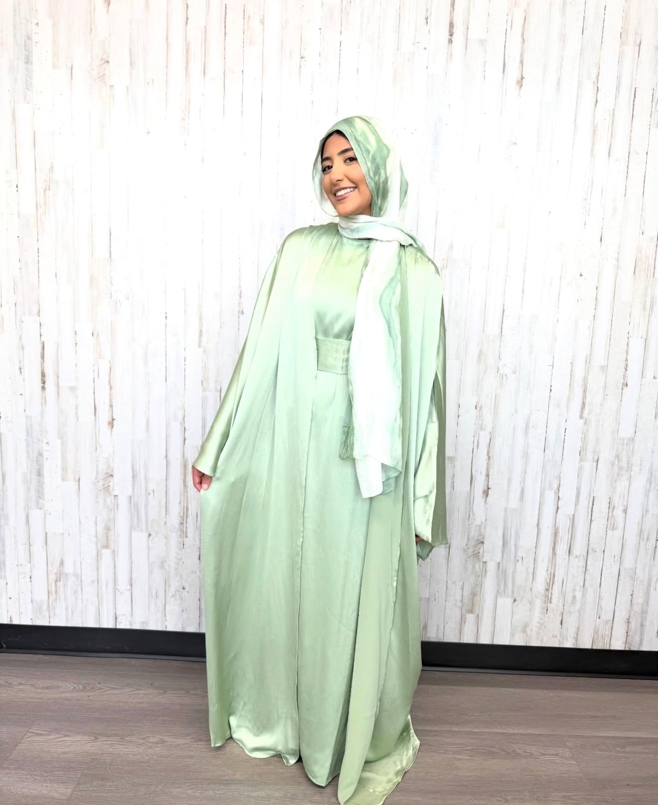 Shine Open Abaya - Green