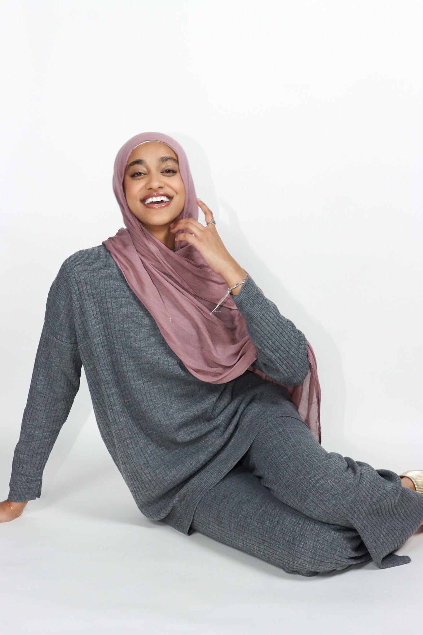 Front Pocket Knit Set - Gray